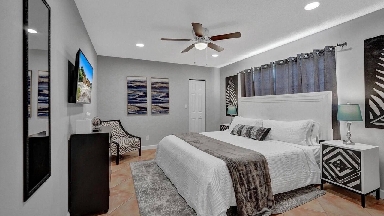 Photo of Bedroom in Hollywood