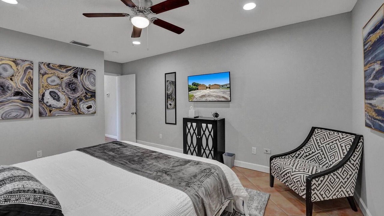 Photo of Bedroom in Hollywood