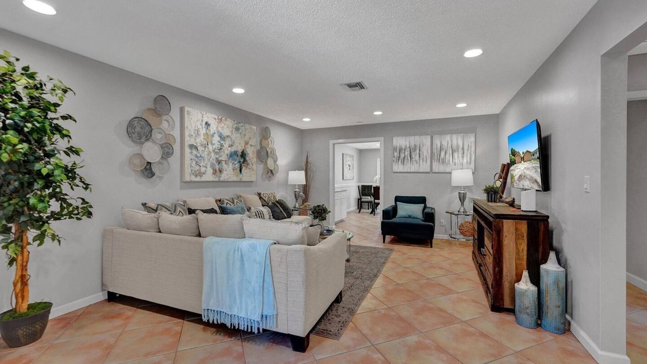 Photo of Livingroom in Hollywood