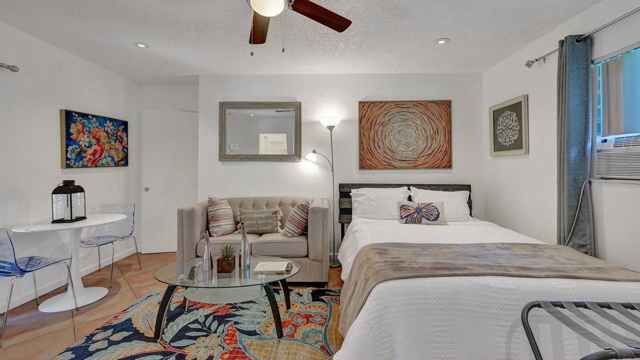 Photo of Bedroom in Hollywood