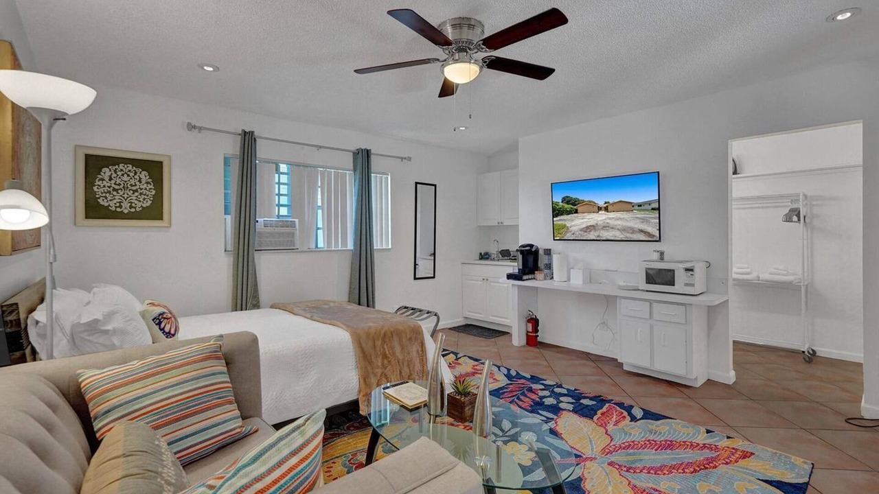 Photo of Bedroom in Hollywood