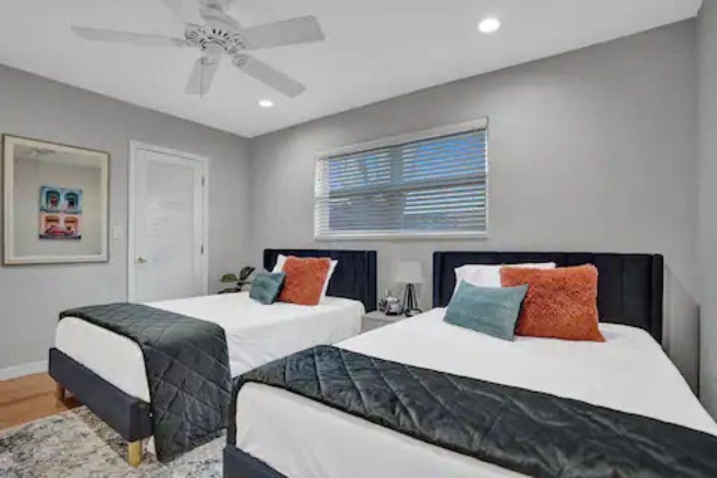 Photo of Bedroom in Emerald Hills
