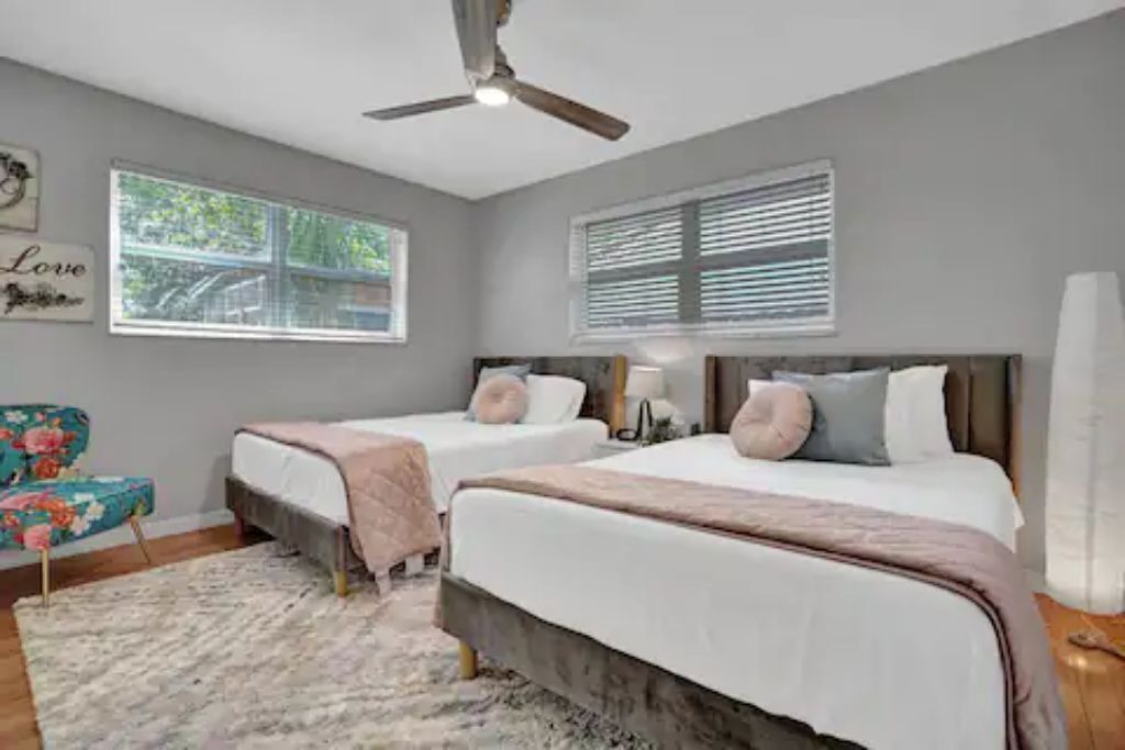 Photo of Bedroom in Emerald Hills