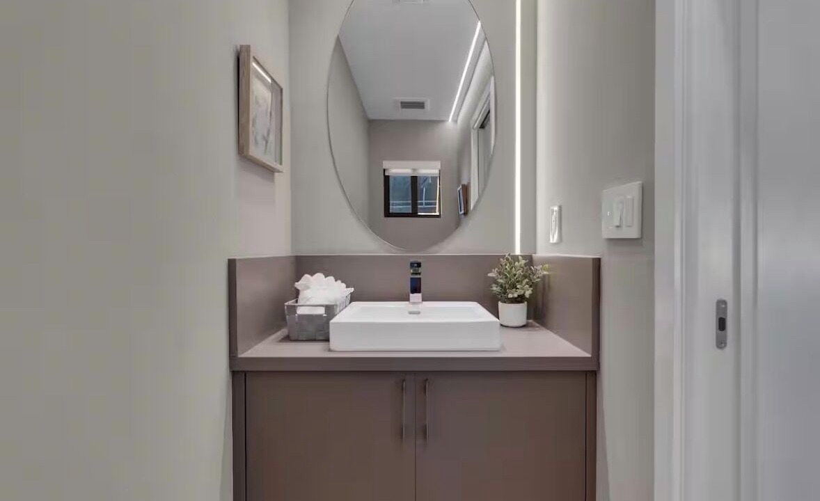 Photo of Bathroom in Central Beach