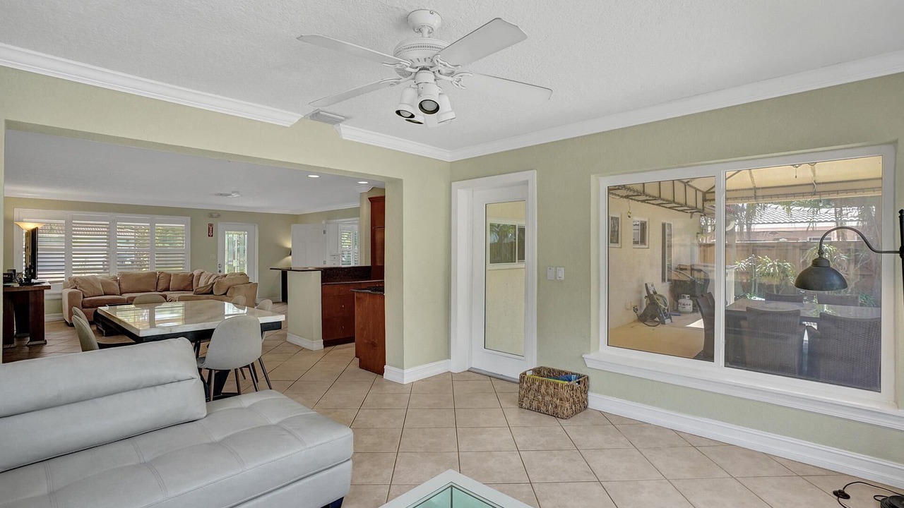 Photo of Livingroom in Deerfield Beach