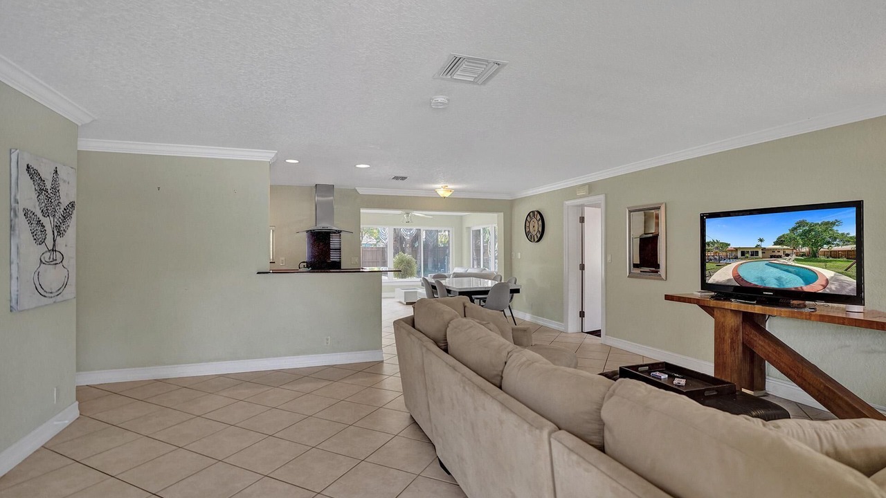 Photo of Livingroom in Deerfield Beach