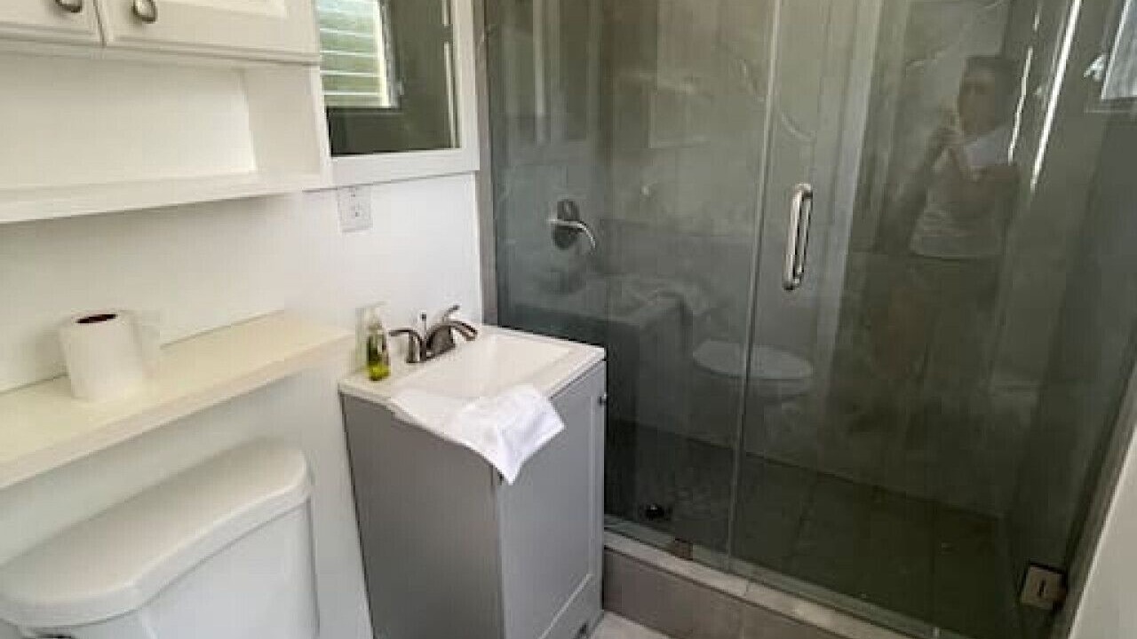 Photo of Bathroom in Sailboat Bend