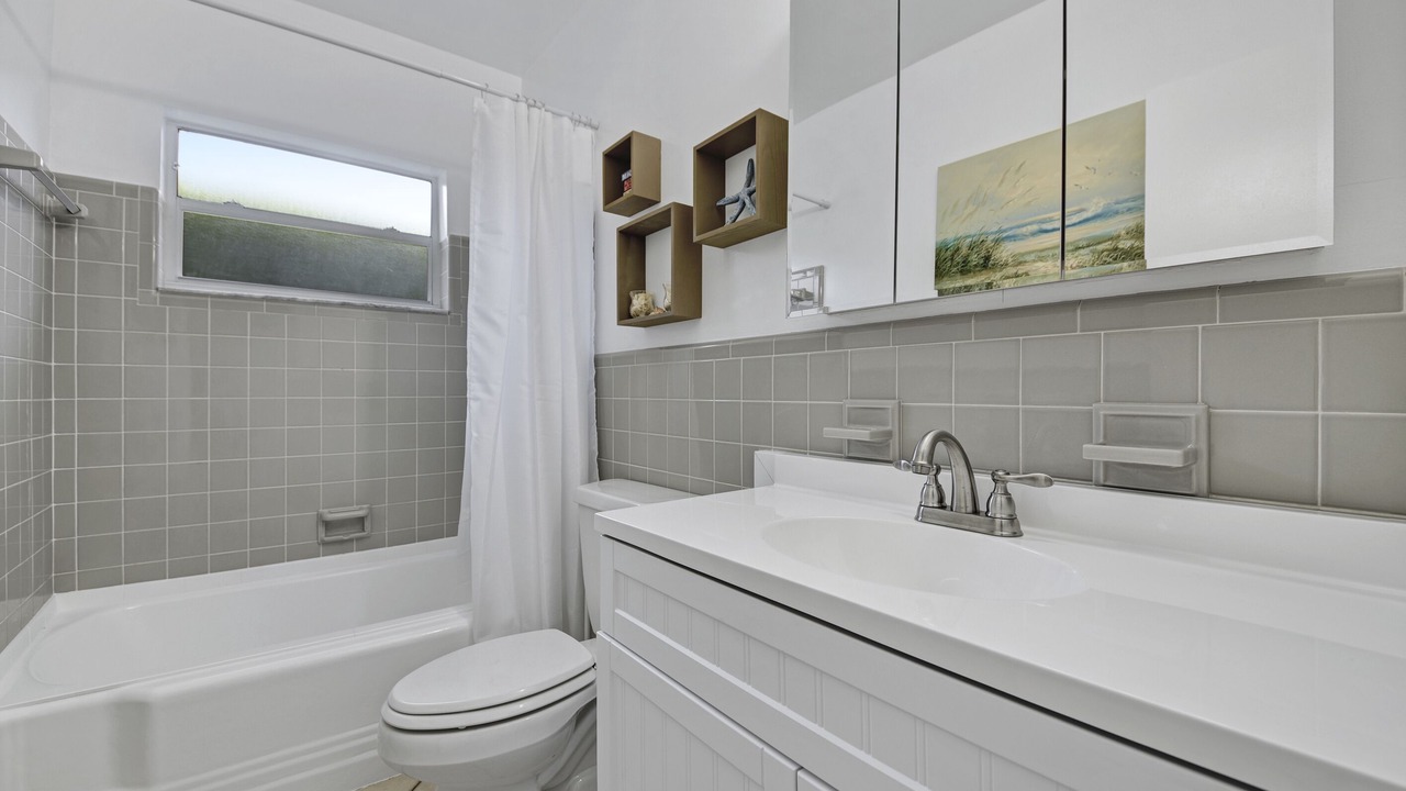 Photo of Bathroom in Santa Barbara Estates