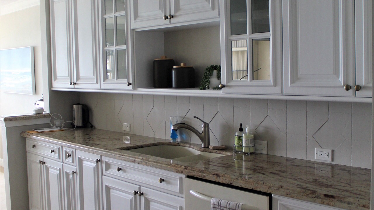 Photo of Kitchen in Lauderdale-by-the-Sea