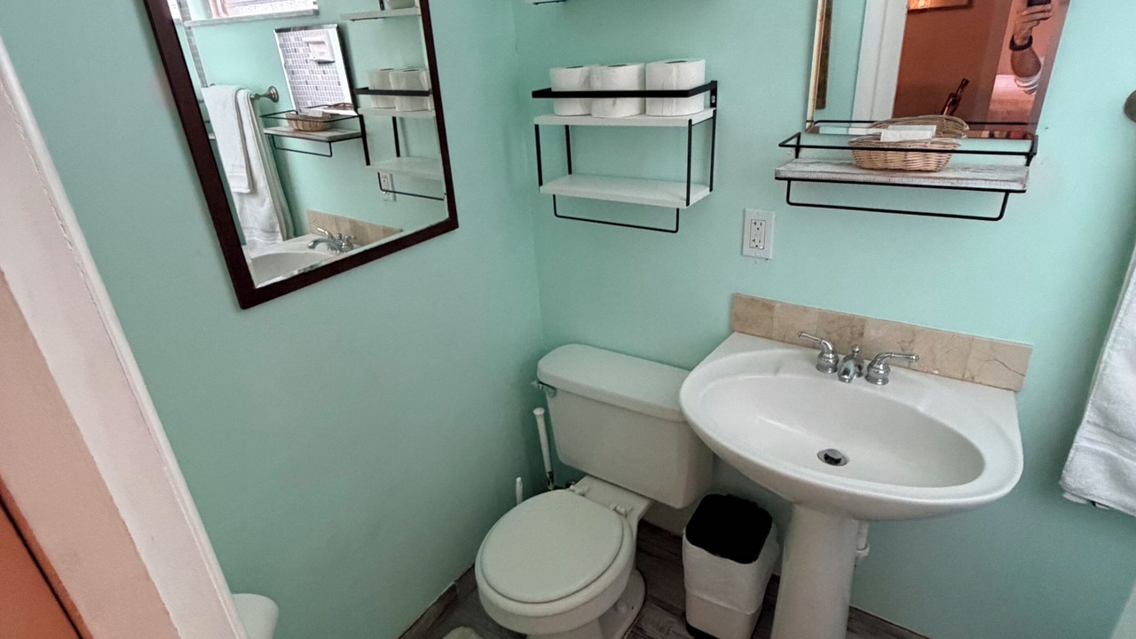 Photo of Bathroom in Hollywood