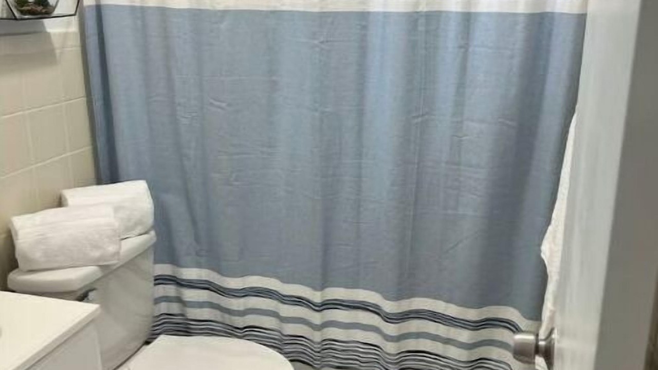 Photo of Bathroom in Hialeah