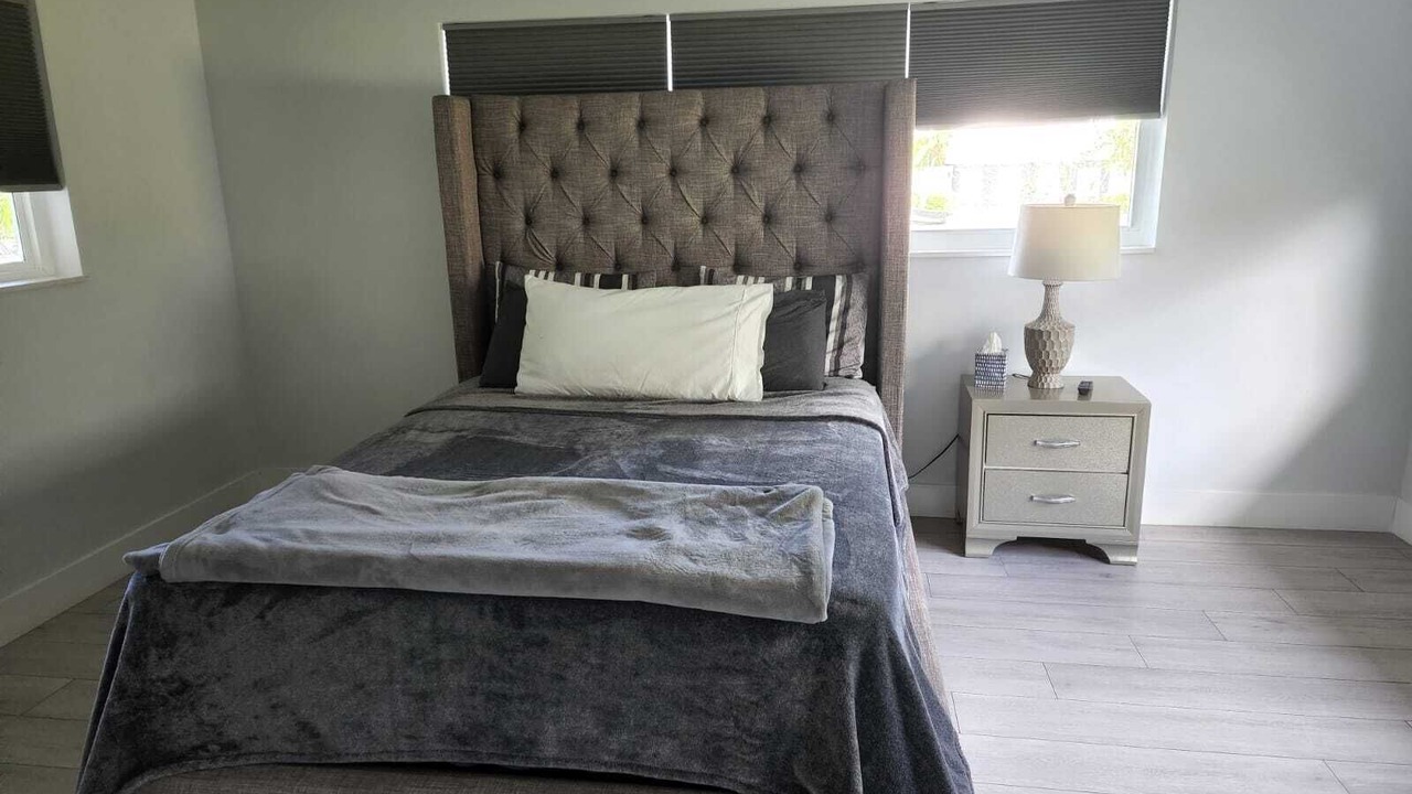 Photo of Bedroom in Coral Ridge