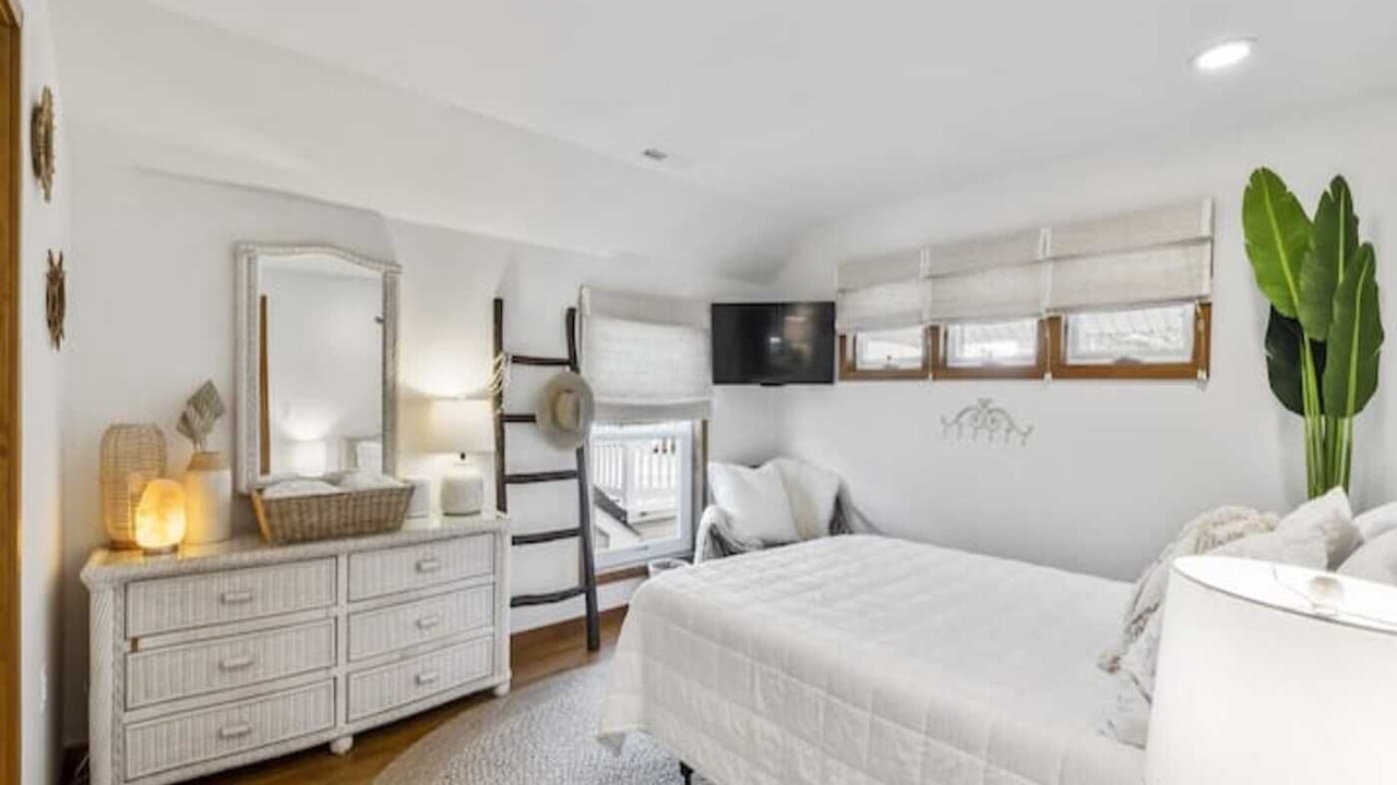 Photo of Bedroom in North End