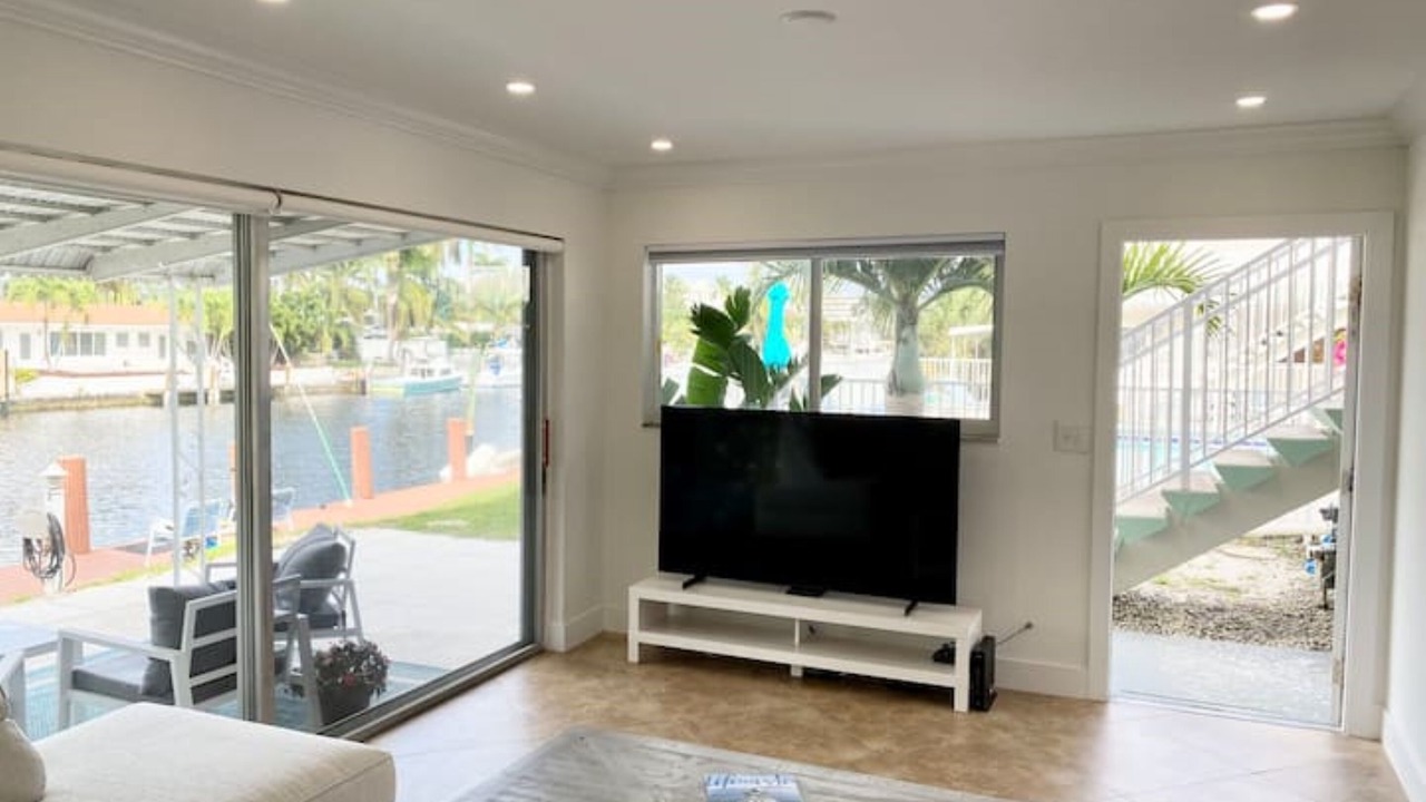 Photo of Livingroom in Harbor Village