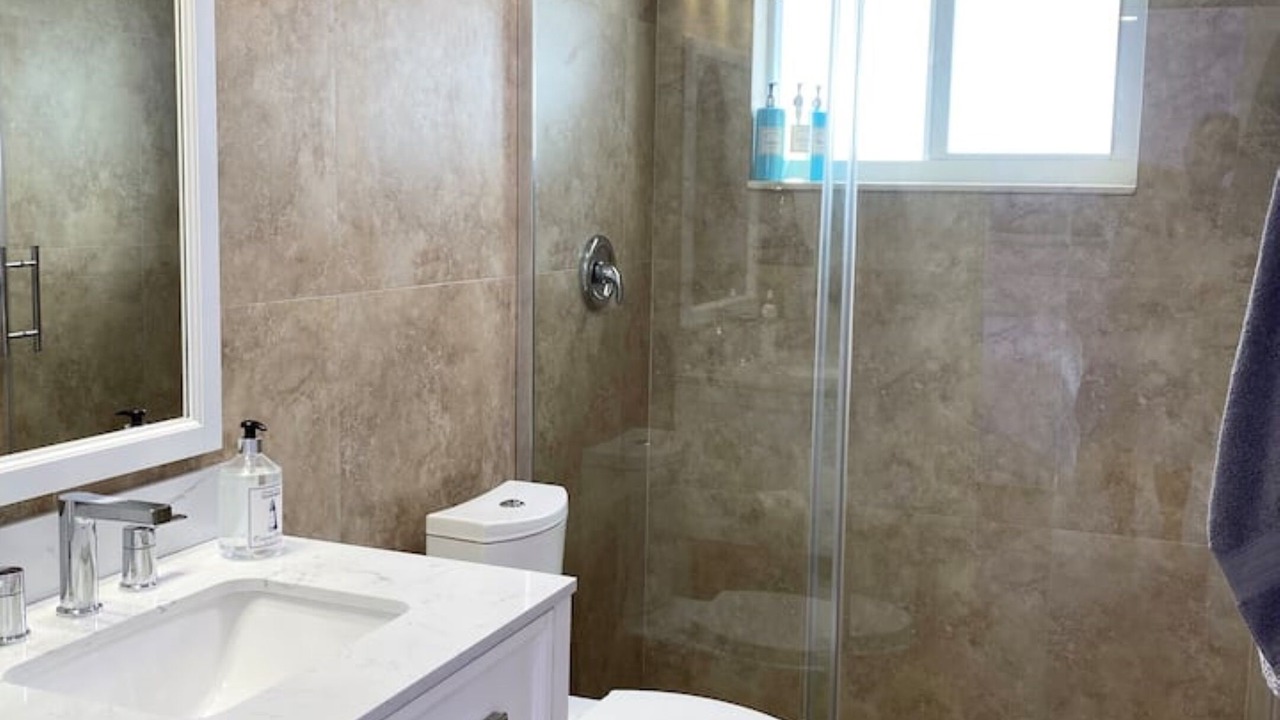 Photo of Bathroom in Harbor Village
