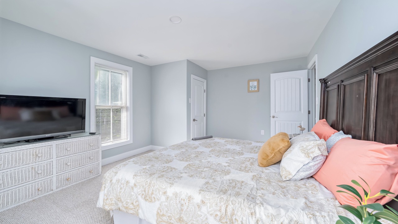 Photo of Bedroom in Cape May Court House