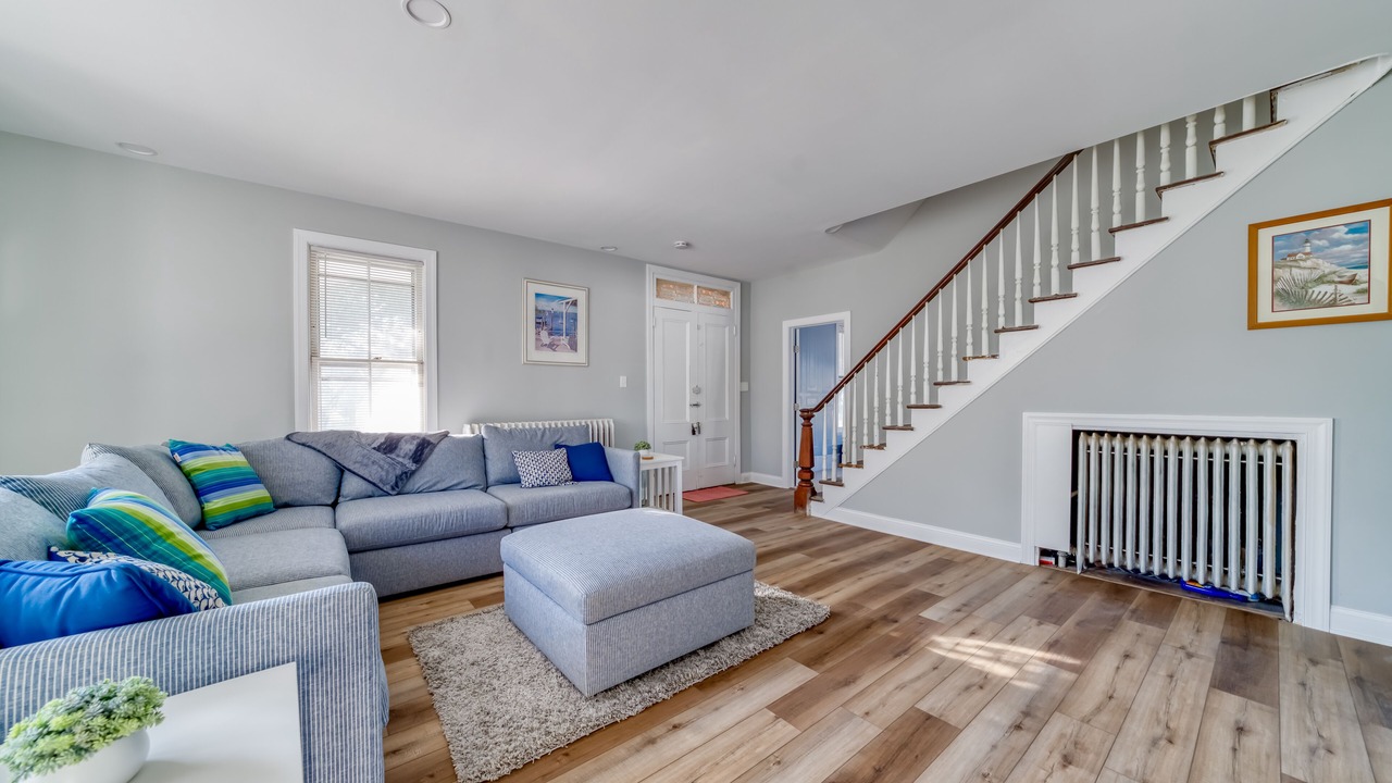 Photo of Livingroom in Cape May Court House