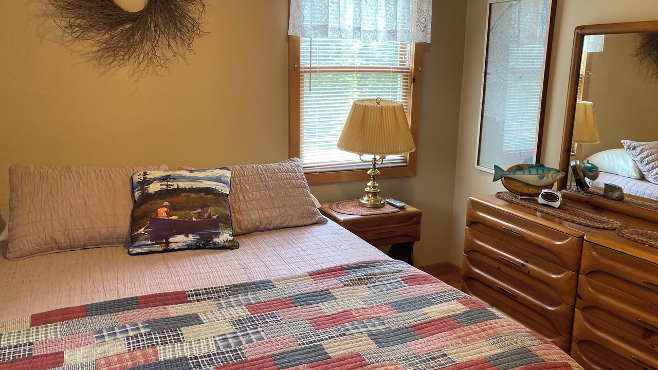 Photo of Bedroom in Indian Lake