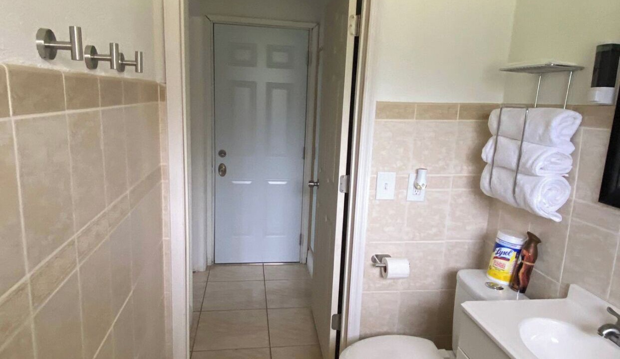 Photo of Bathroom in Central Fort Lauderdale