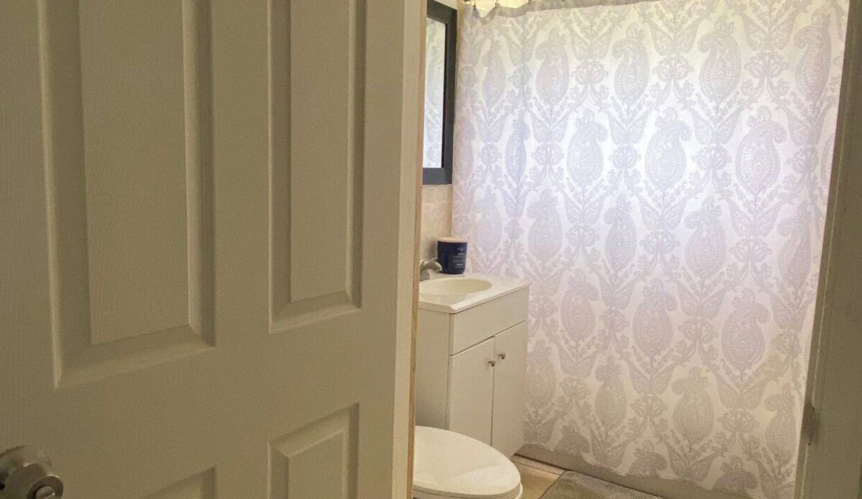 Photo of Bathroom in Central Fort Lauderdale