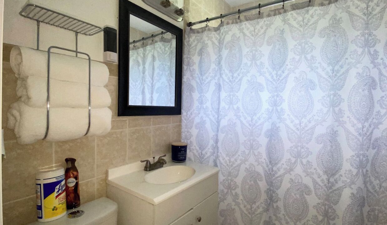 Photo of Bathroom in Central Fort Lauderdale