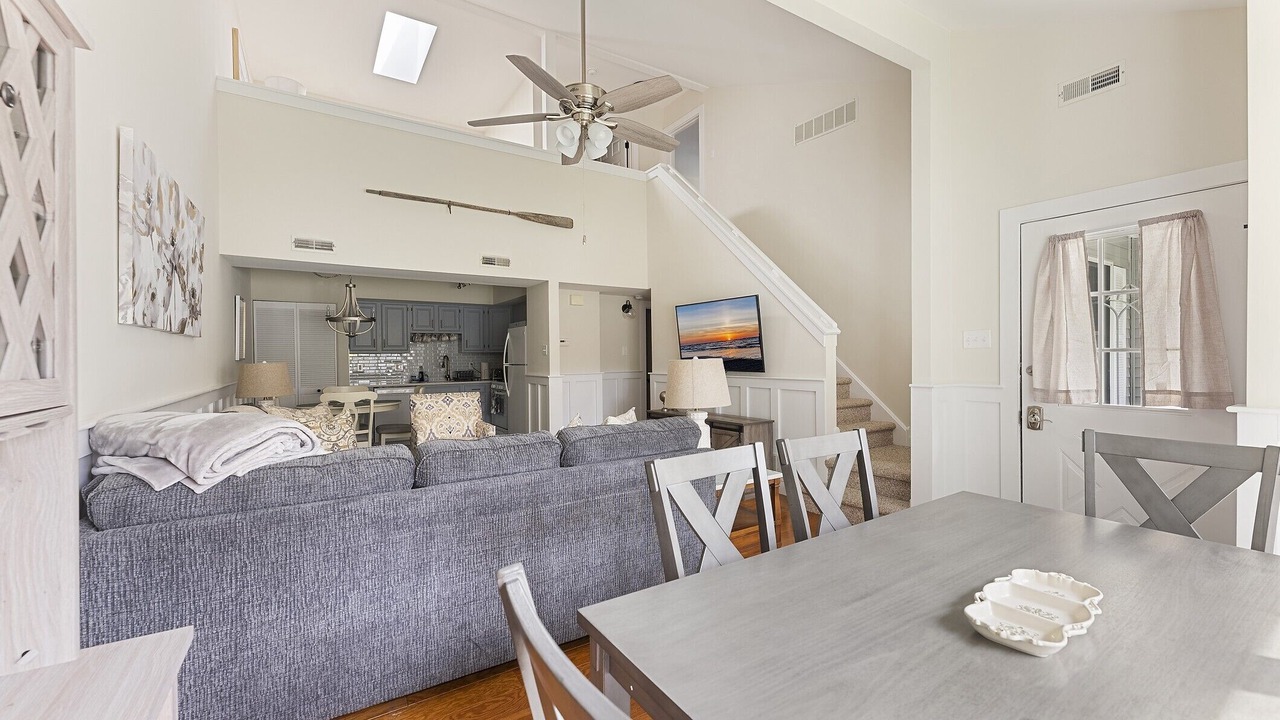 Photo of Livingroom in Lower Township
