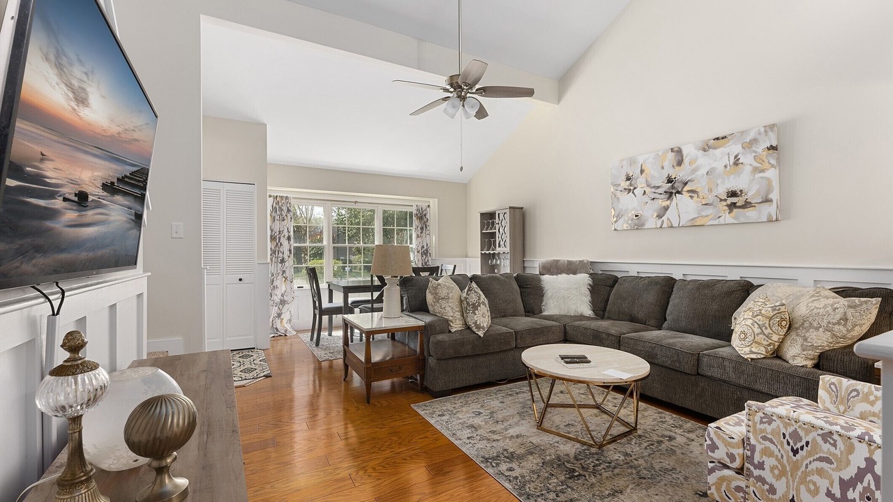 Photo of Livingroom in Lower Township
