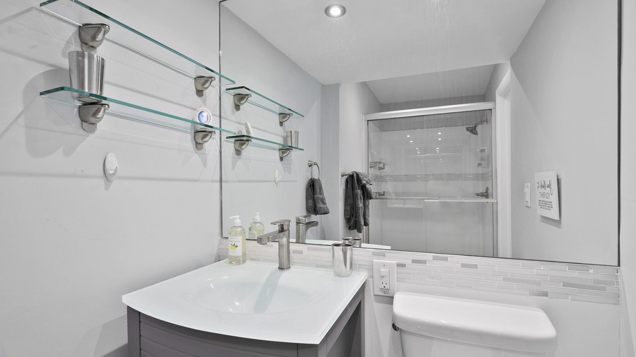 Photo of Bathroom in Middle River Terrace