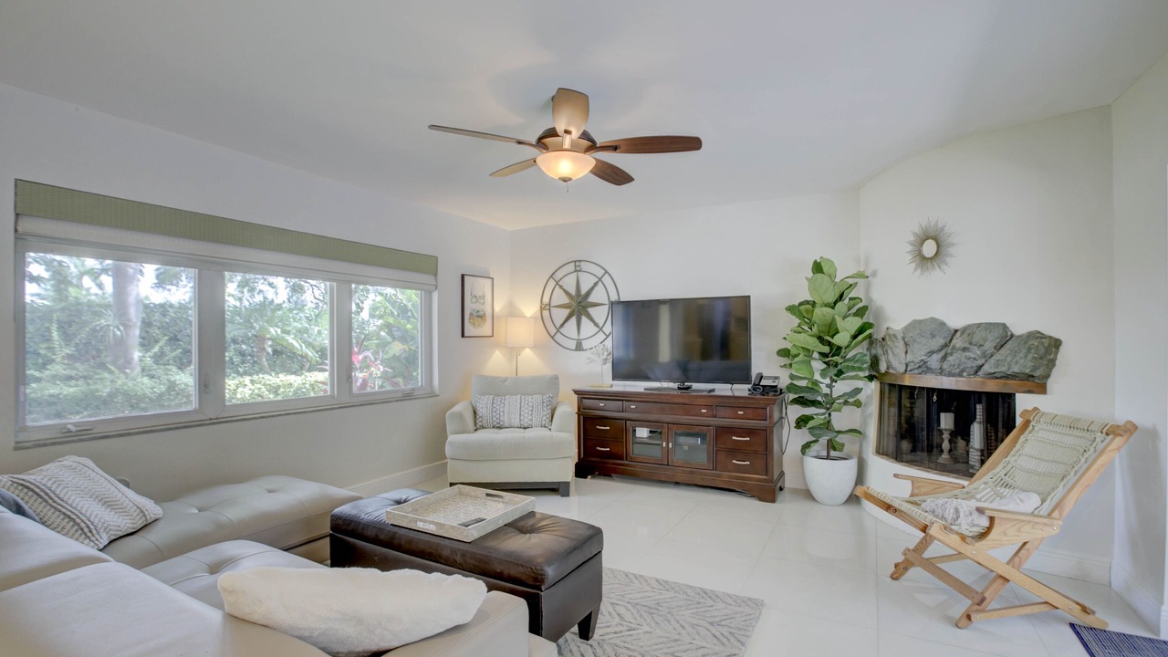 Photo of Livingroom in Terra Mar Island Estates