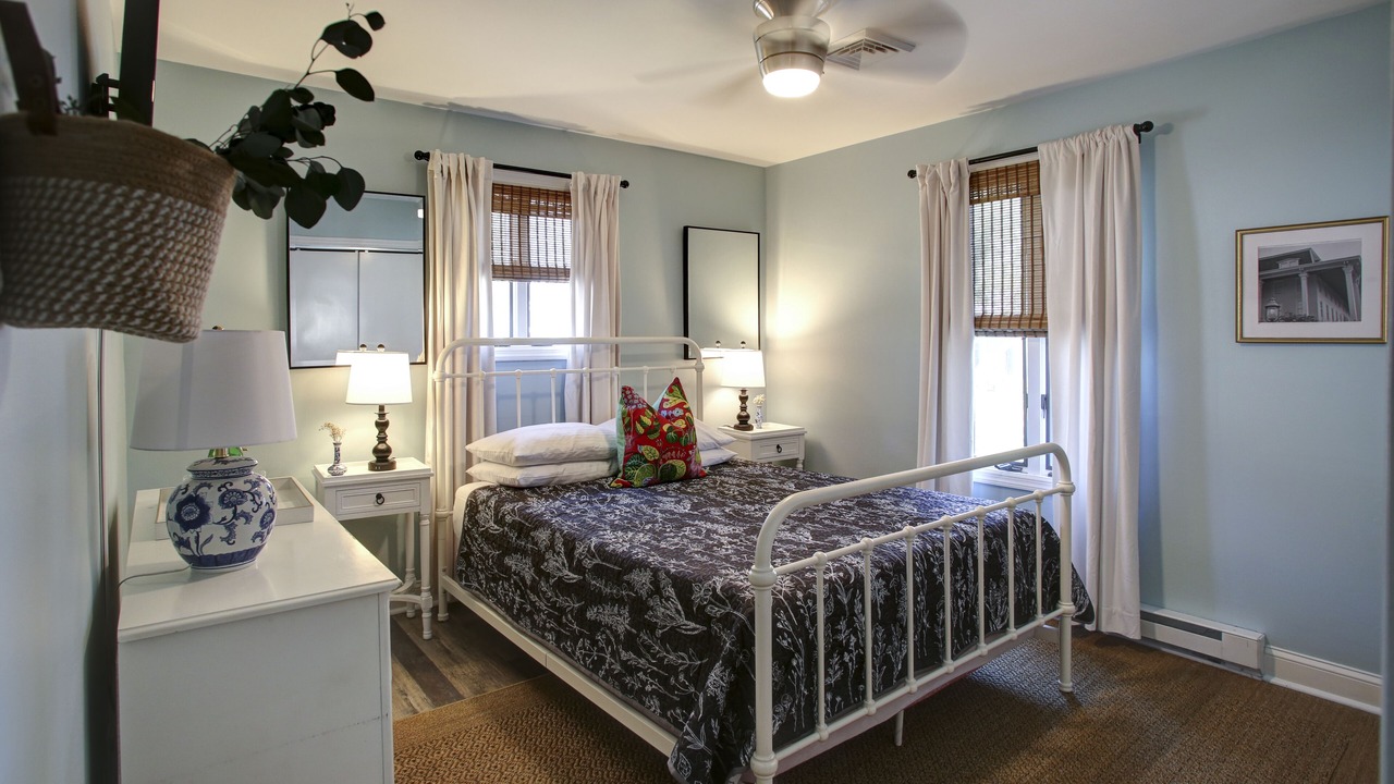 Photo of Bedroom in Village Green
