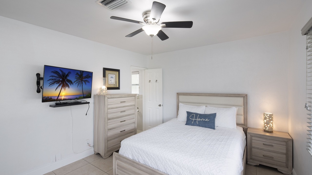 Photo of Bedroom in Dolphin Isles