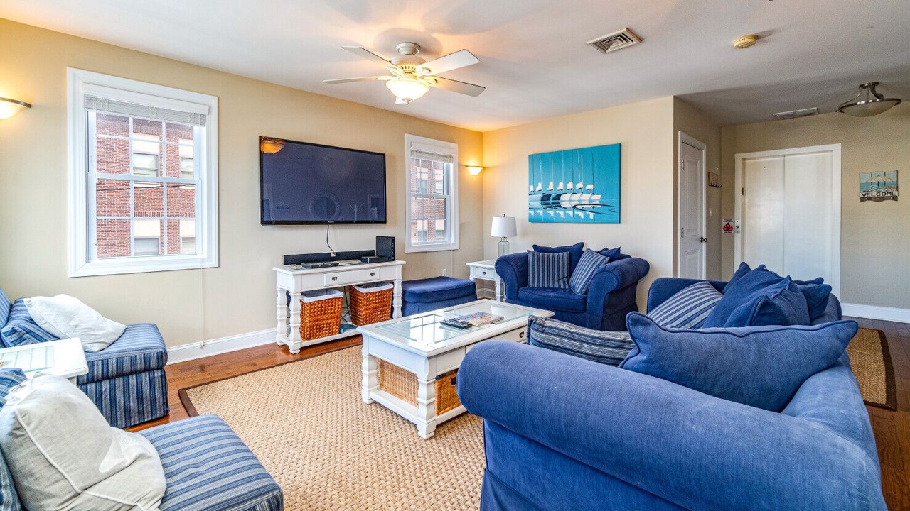 Photo of Livingroom in North End