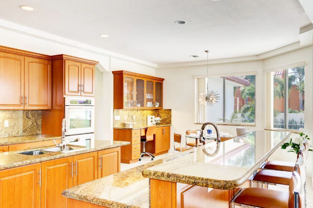 Photo of Kitchen in Hollywood Lakes