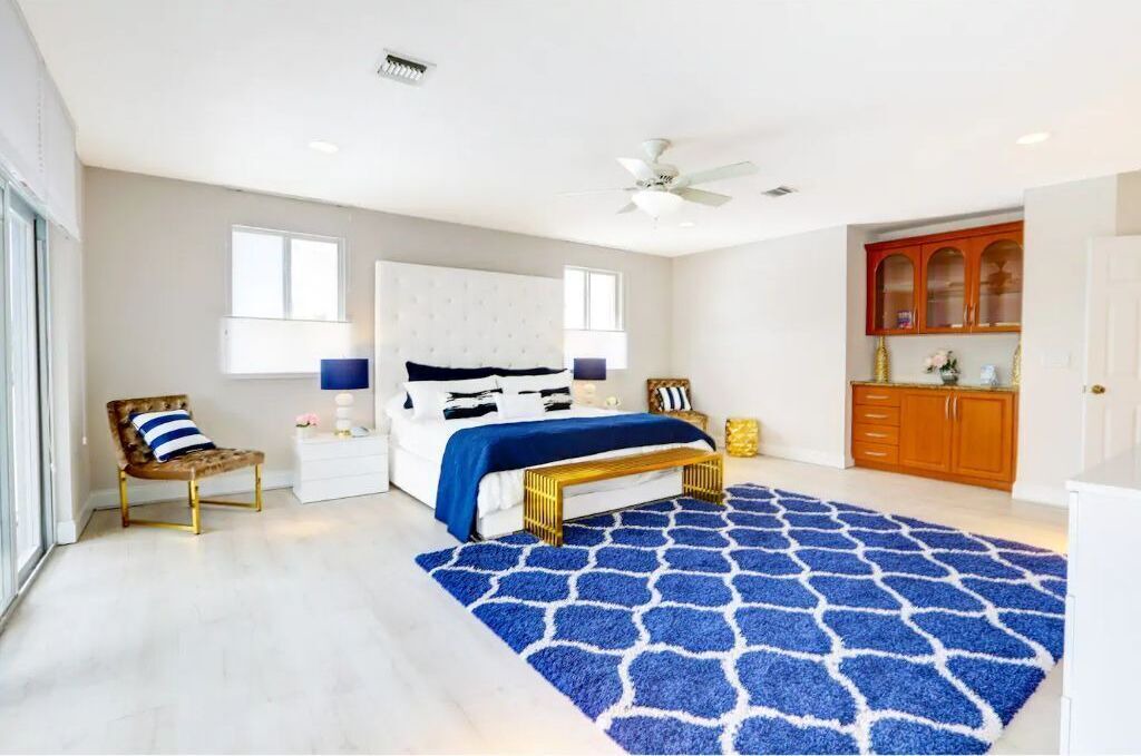 Photo of Bedroom in Hollywood Lakes