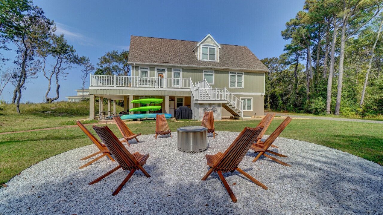 Photo of Patio Balcony in Picketts Harbor