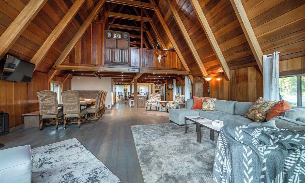 Photo of Livingroom in Coram