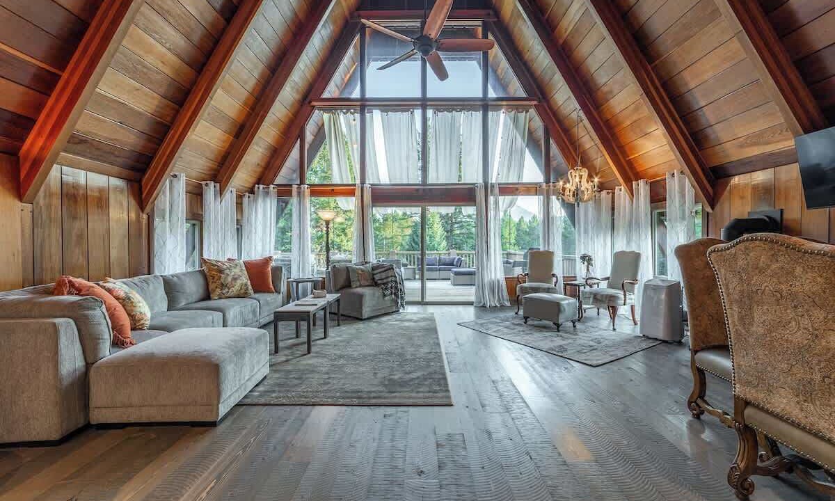 Photo of Livingroom in Coram