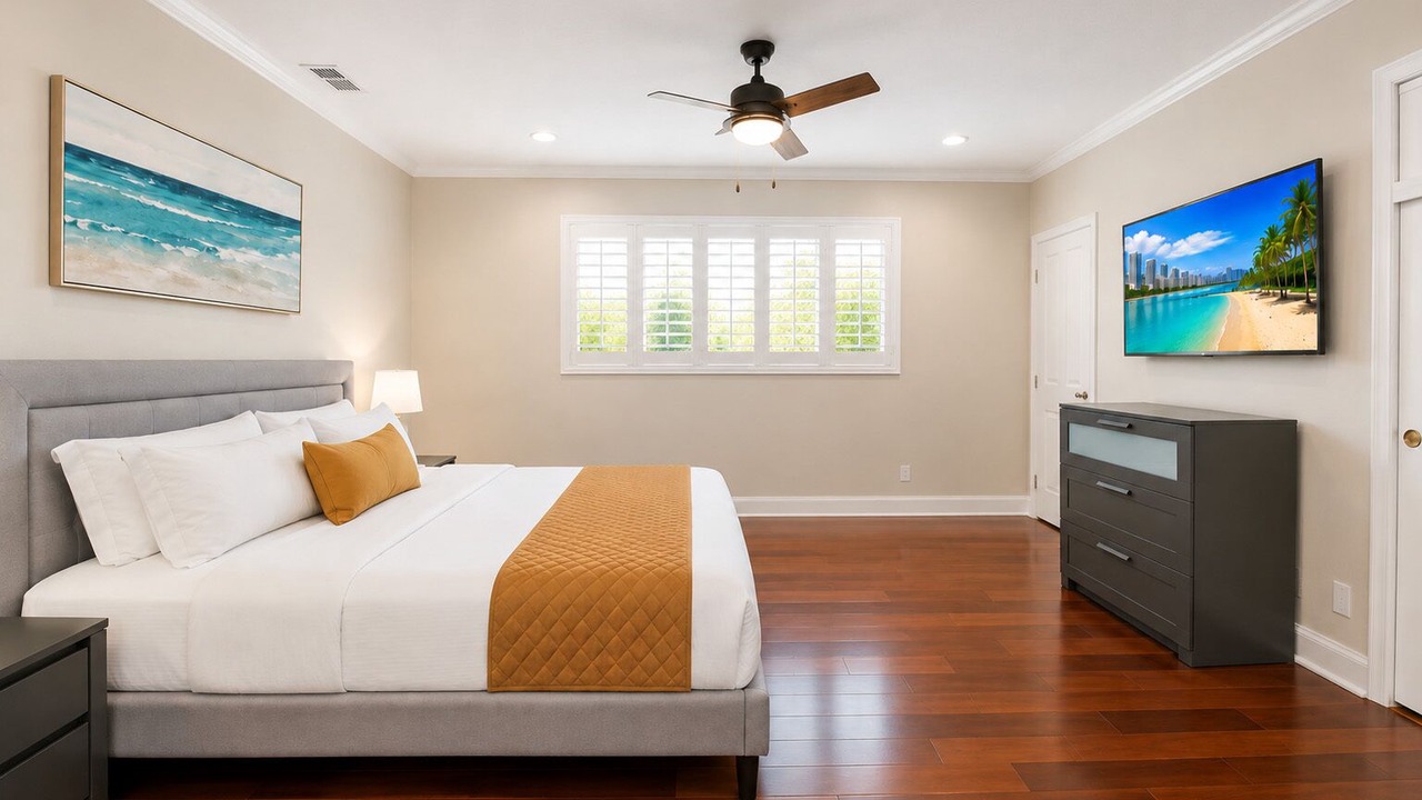 Photo of Bedroom in South Lake