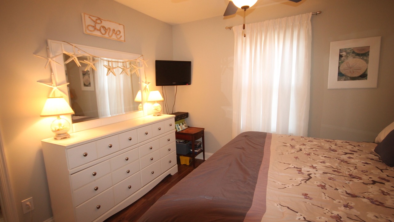Photo of Bedroom in West Cape May