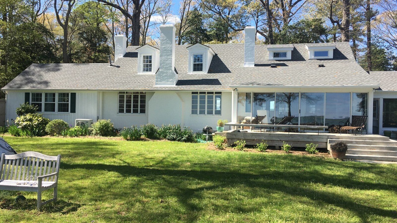 Photo of Outdoor in White Stone