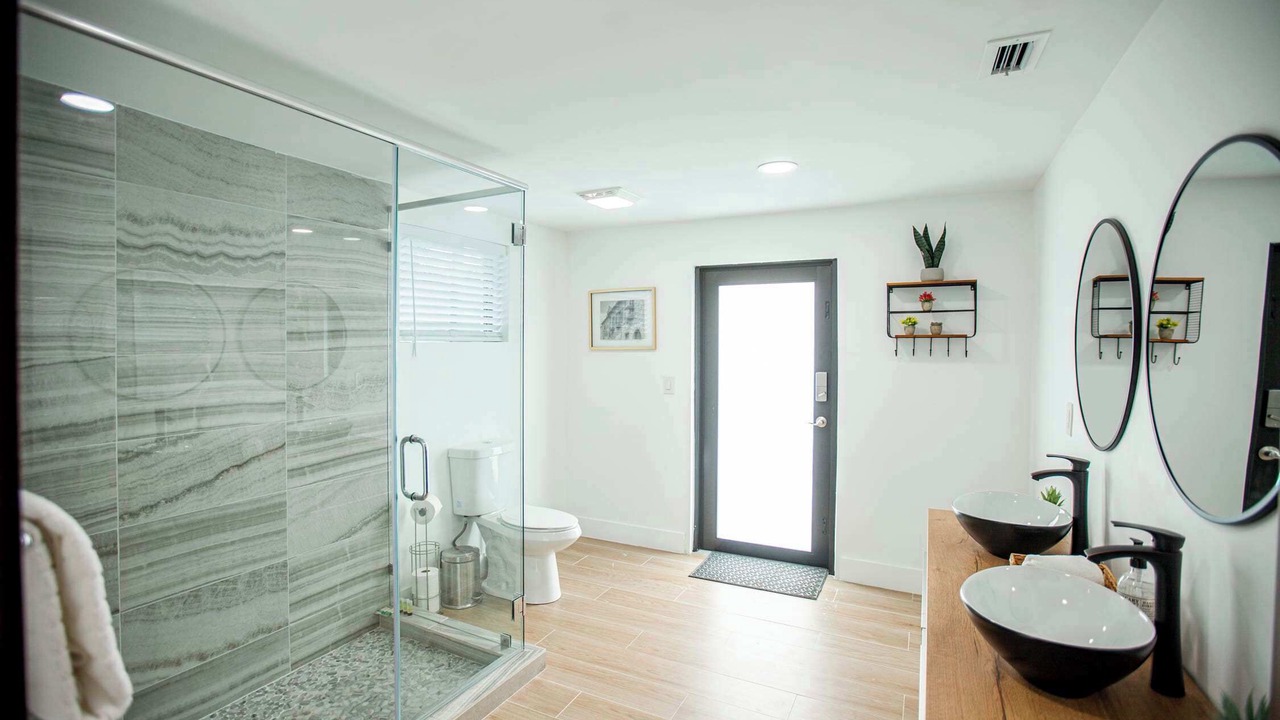 Photo of Bathroom in Ojus