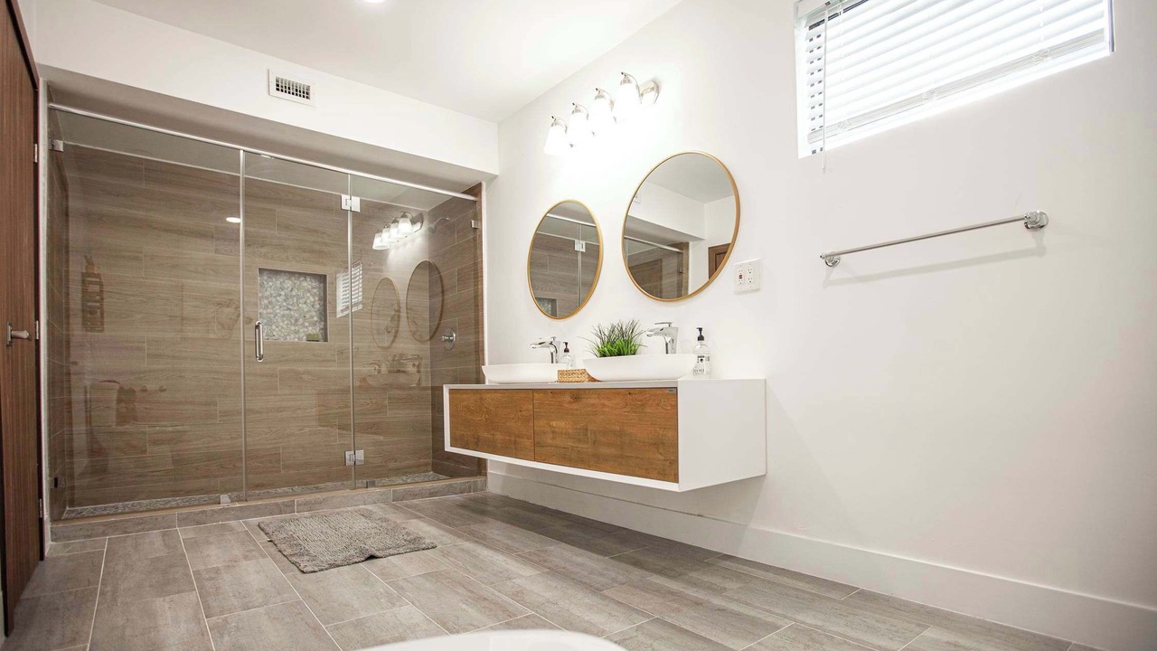 Photo of Bathroom in Ojus