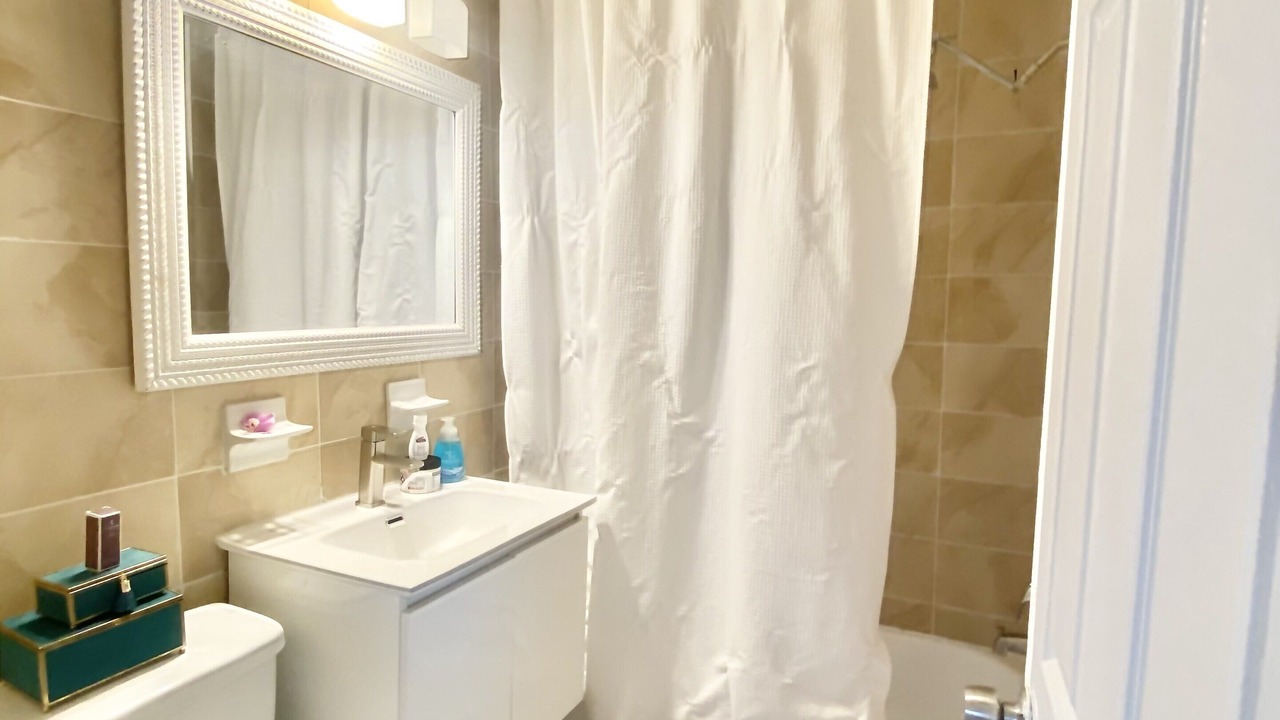 Photo of Bathroom in Little Haiti
