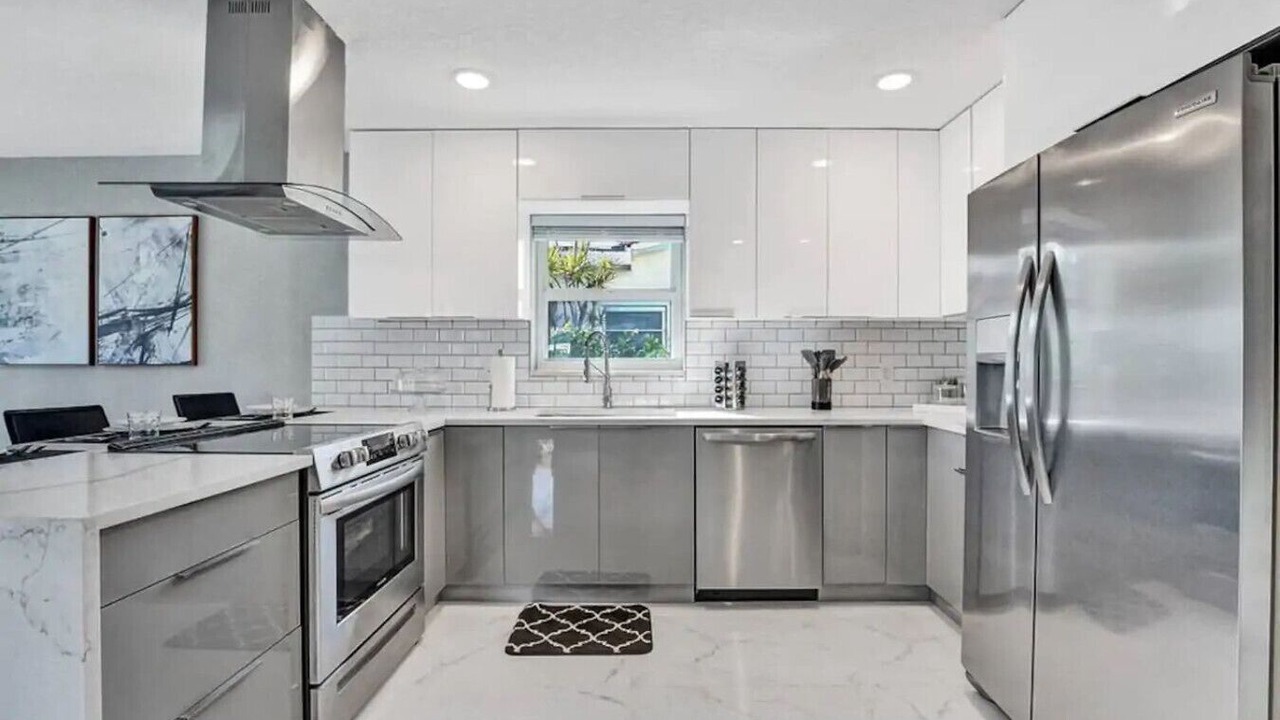 Photo of Kitchen in Hollywood Lakes