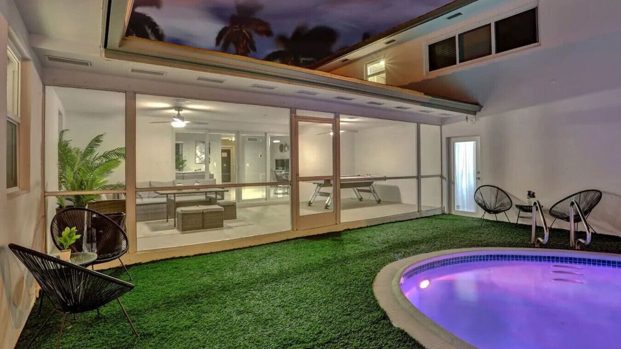 Photo of Patio Balcony in Hollywood Lakes