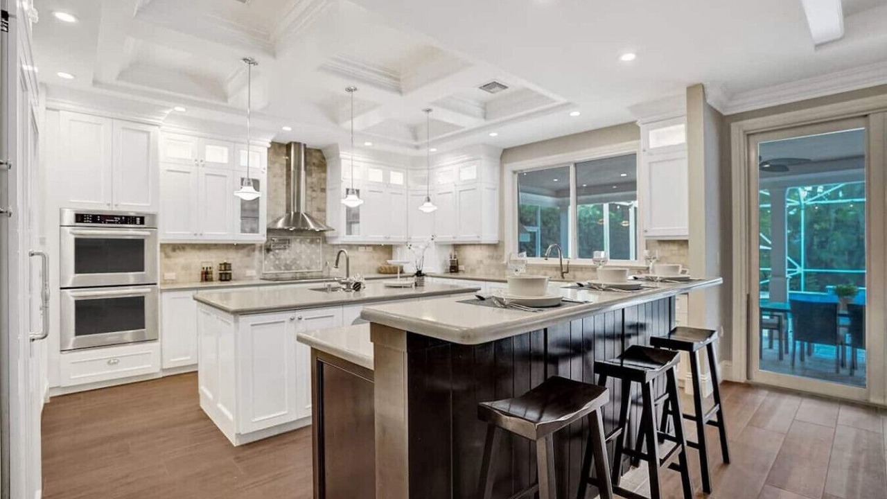Photo of Kitchen in Hollywood Lakes