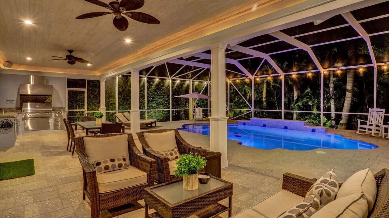 Photo of Outdoor in Hollywood Lakes