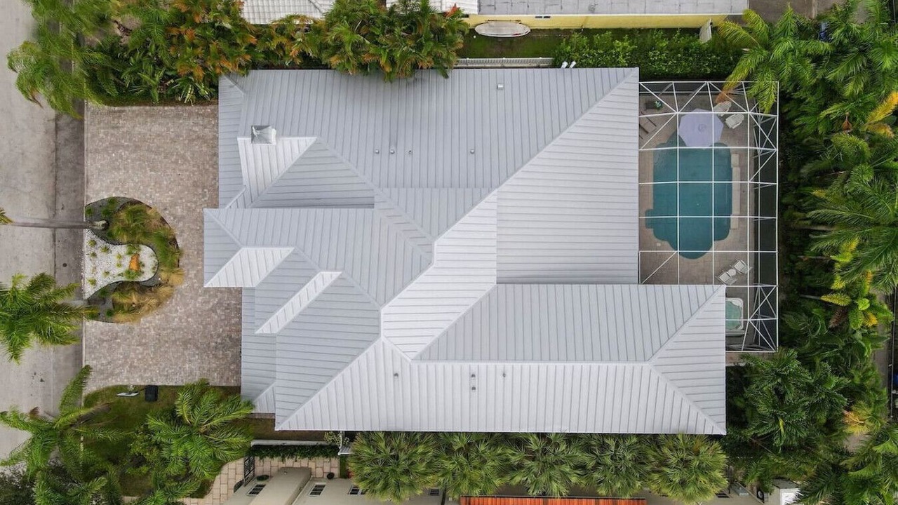 Photo of Outdoor in Hollywood Lakes