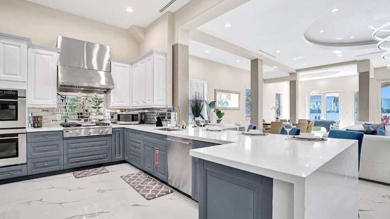 Photo of Kitchen in Hollywood Lakes