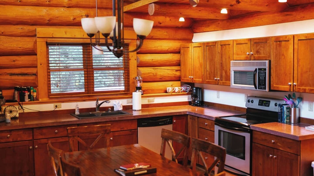 Photo of Kitchen in West Glacier